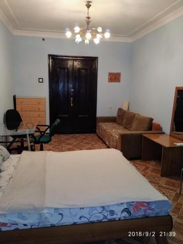 Room In Apartment Kirova 1