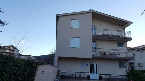 Hostal Guest House Zarko & Mara