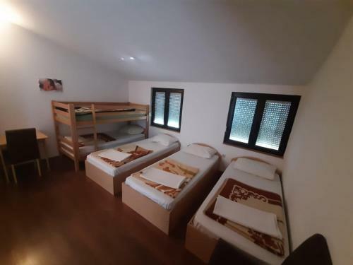 Hostal Rooms Mario