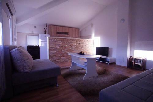 Hostal Apartments Aldi
