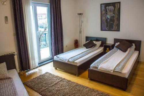 Hostal Elite Guest House