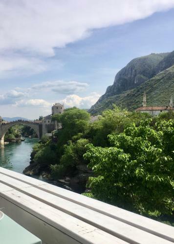 Hostal Guest House Savat