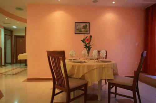 Hotel Leonardo