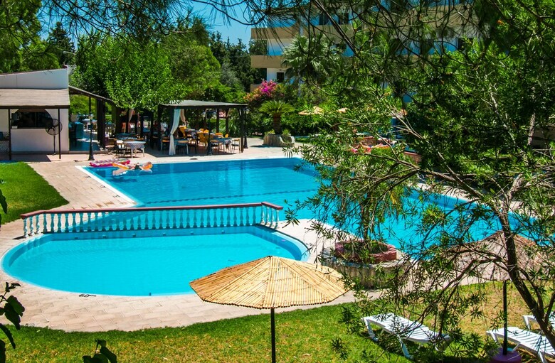 Hotel Achousa Apartments