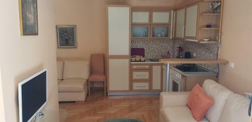 Ado's Apartments