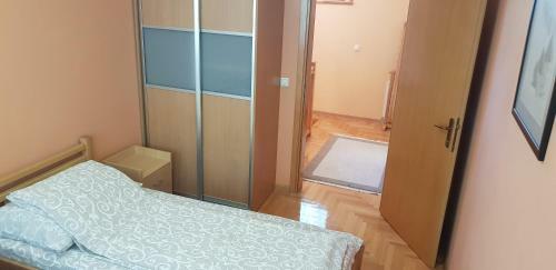 Ado's Apartments