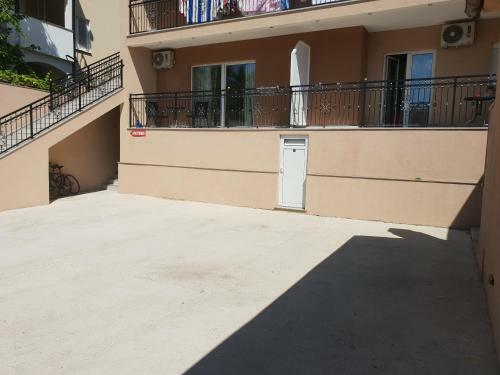 Apartment Mango