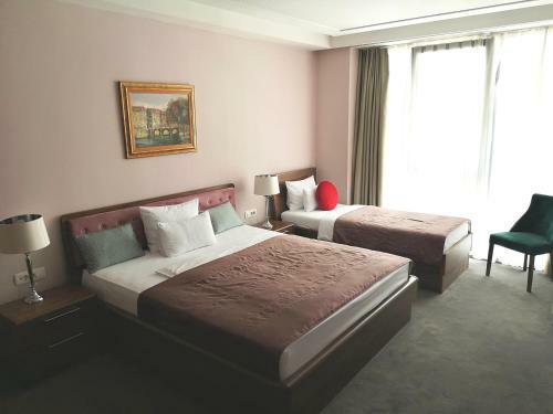 Hotel R