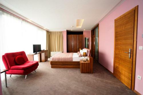 Hotel R