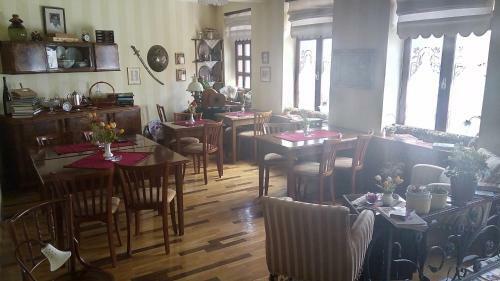 Hostal Ada Hotel