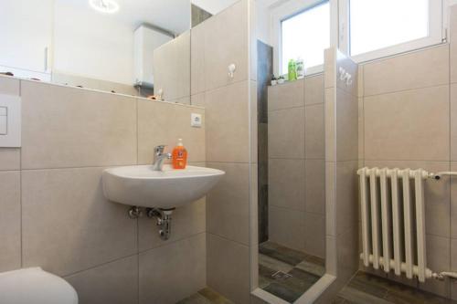 Apartment Center 2