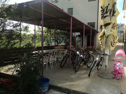 Bed & Breakfast Rooms Modana