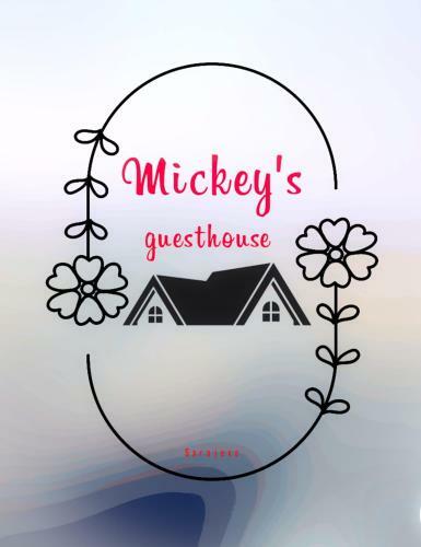 Hostal Mickey's Guest House