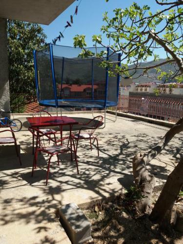 Hostal Apartman Carine
