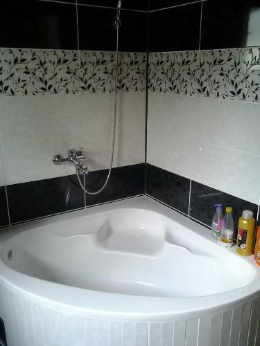Hostal Guest House Emir
