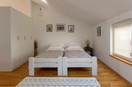 Hostal Guesthouse Rota