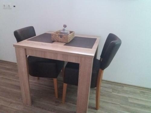 Apartment Mana