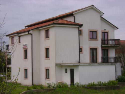 Hostal Guest House Robi