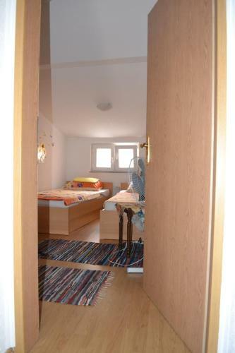 Apartments Mira