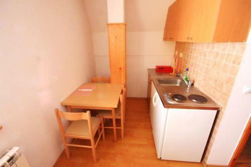 Apartments Prijatelji