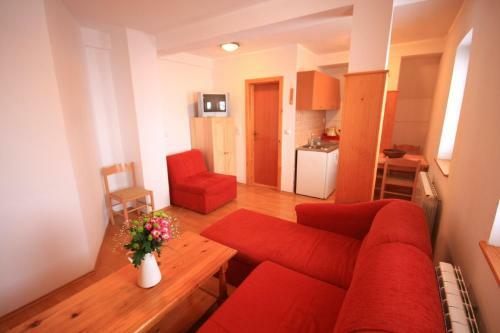Apartments Prijatelji