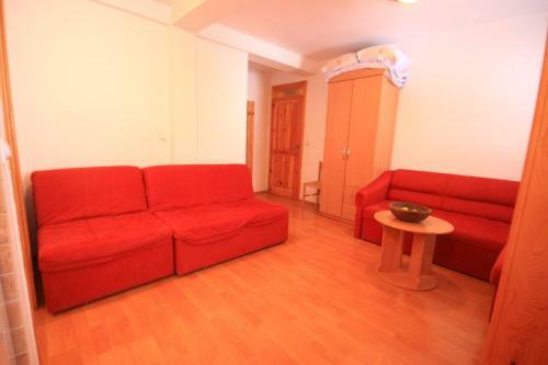 Apartments Prijatelji