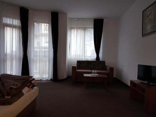 Hostal Yuliya Guest House