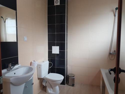 Hostal Yuliya Guest House