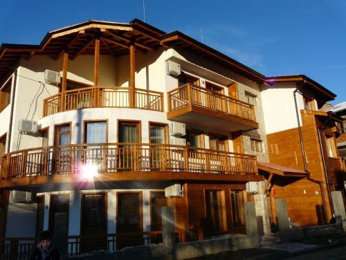 Hostal Yuliya Guest House