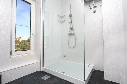 Apartment Zecevo Rtic 10333b