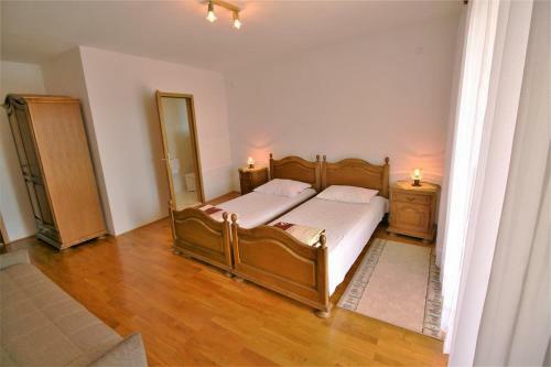 Apartment Selce 5496a