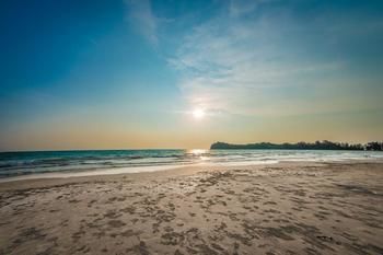 Hotel Cha-da Beach Resort & Spa