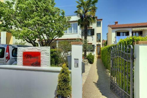Marina Bed And Breakfast