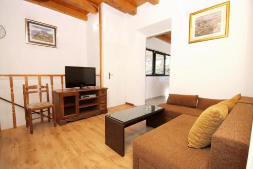 Apartment Zrnovo 9214a