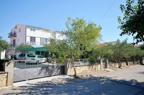 Apartments Bla?ica