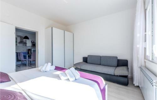 Apartment Kastel Stari 20