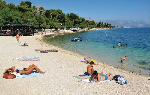 Apartment Kastel Stari 20