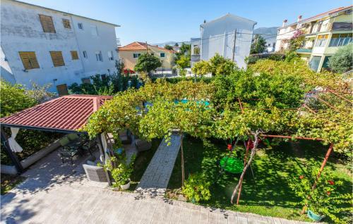 Apartment Kastel Stari 20