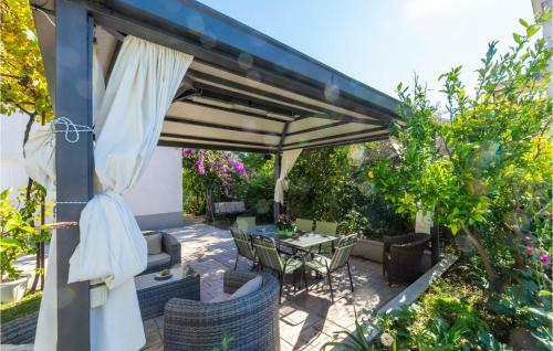 Apartment Kastel Stari 20