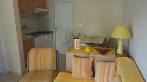 Apartments Elelu
