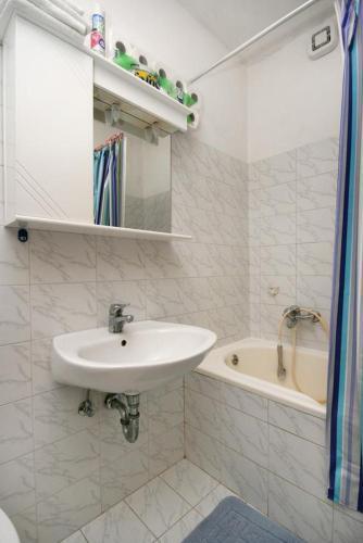 Apartment Baska 5411a