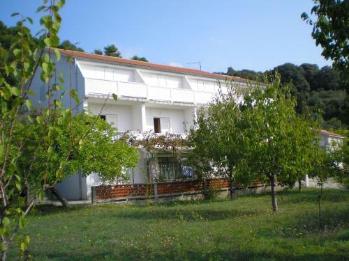 Apartment Kampor 1