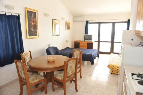 Apartamentos Studio Baska Voda 300c