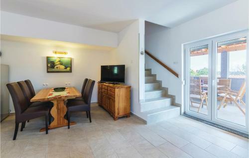 Holiday Home Premantura 50