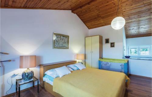Holiday Home Premantura 50