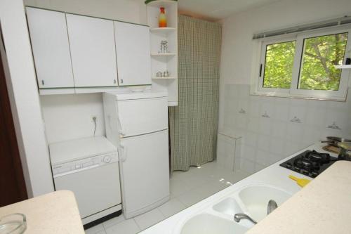 Apartment Baska Voda 6848a