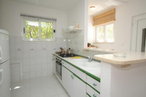 Apartment Baska Voda 6848a