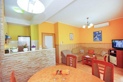 Apartments Missy Makarska