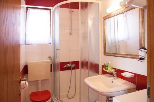 Hostal Apartment Studio Sole