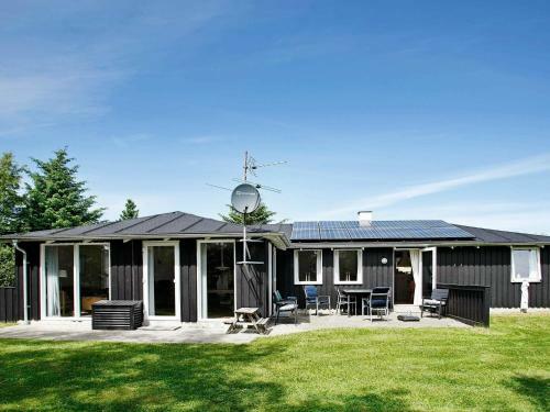 Five-bedroom Holiday Home In Fjerritslev
